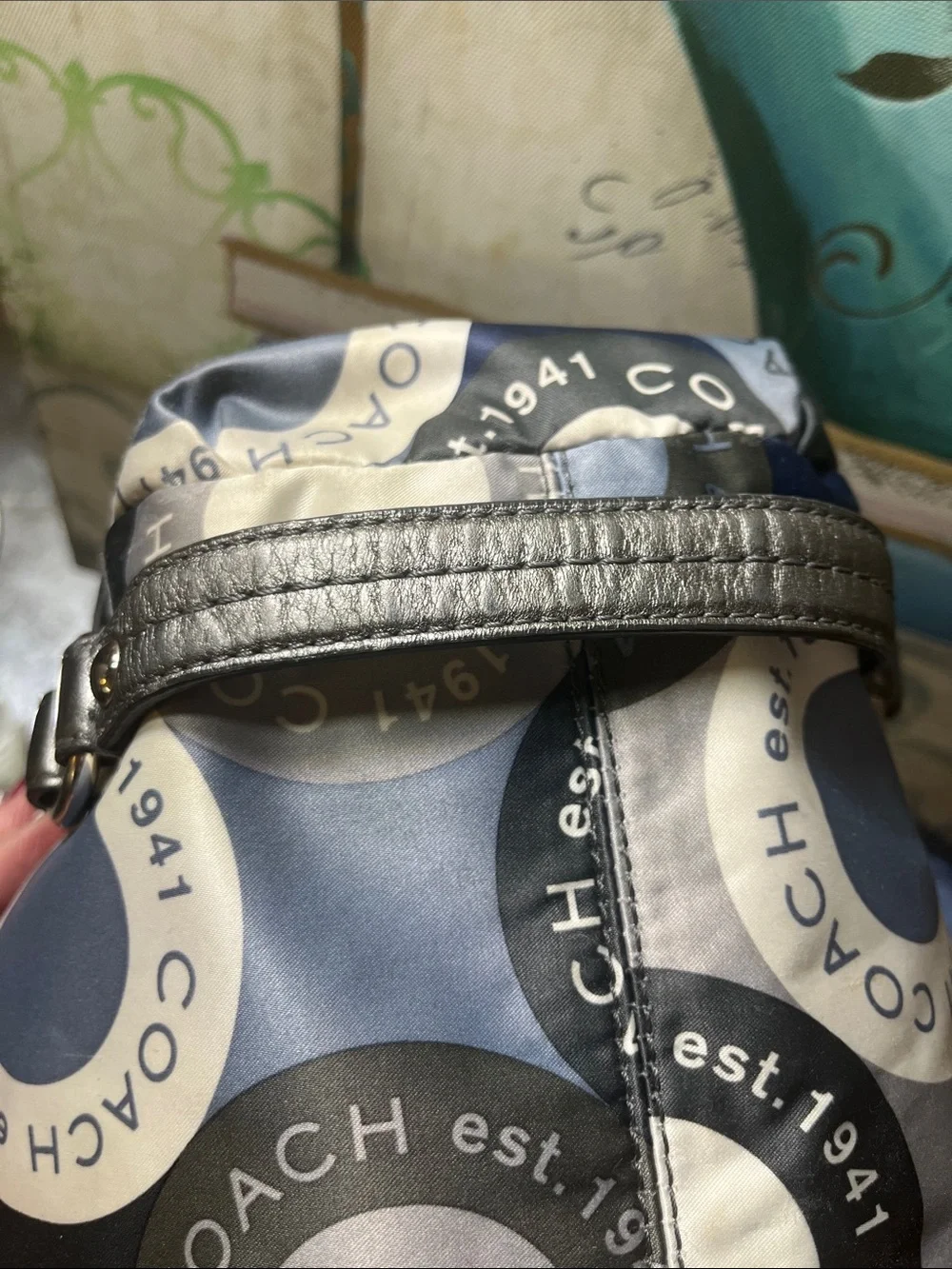 Coach Poppy Circle Print Shoulder Bag crossbody/shoulder bag
